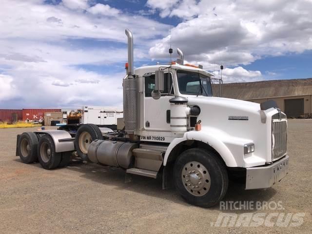 Kenworth T800B 트랙터 유닛