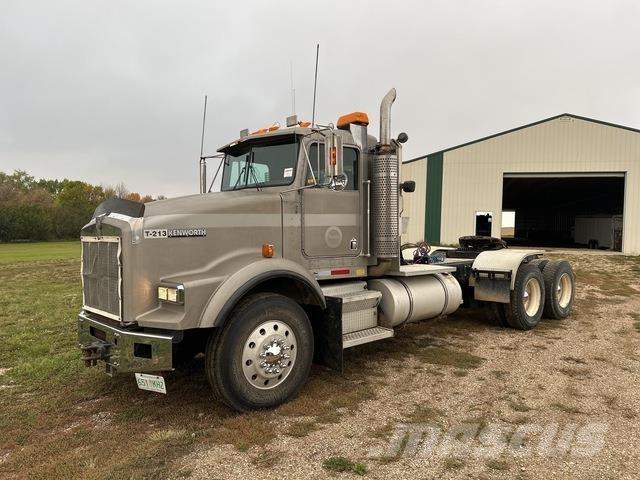 Kenworth T800B 회수 차량