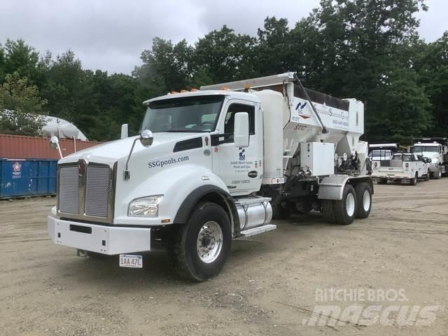 Kenworth T880 콘크리트 믹서트럭