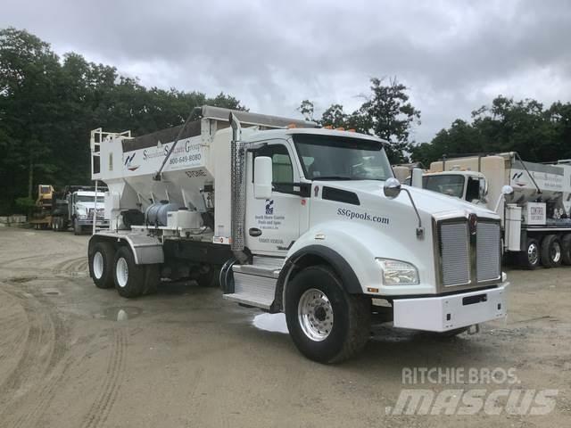 Kenworth T880 콘크리트 믹서트럭