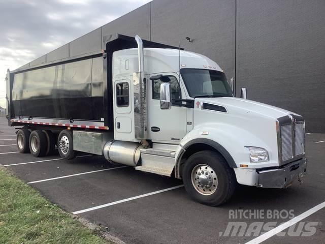 Kenworth T880 덤프 트럭