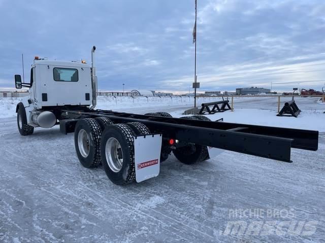 Kenworth T880 캐빈 및 인테리어