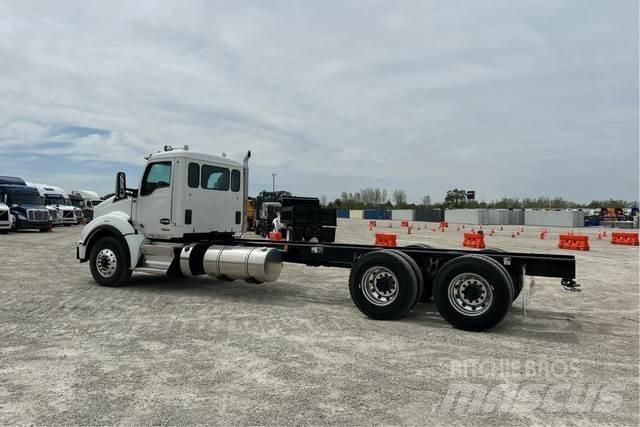 Kenworth T880 캐빈 및 인테리어