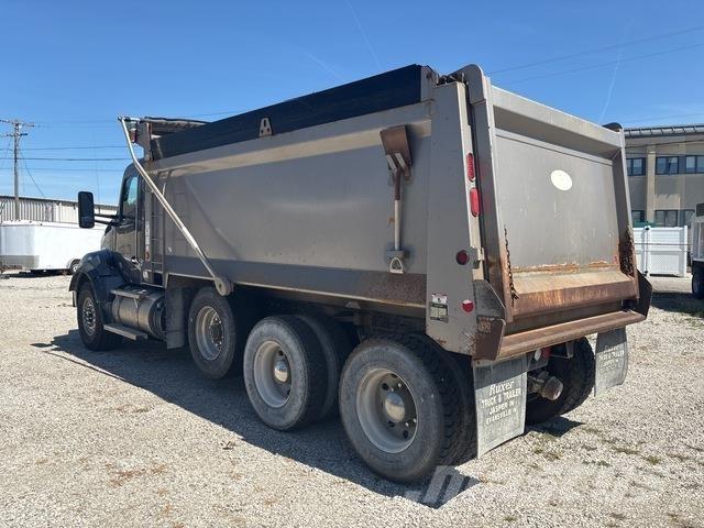 Kenworth T880 덤프 트럭