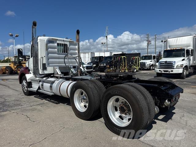 Kenworth T880 트랙터 유닛