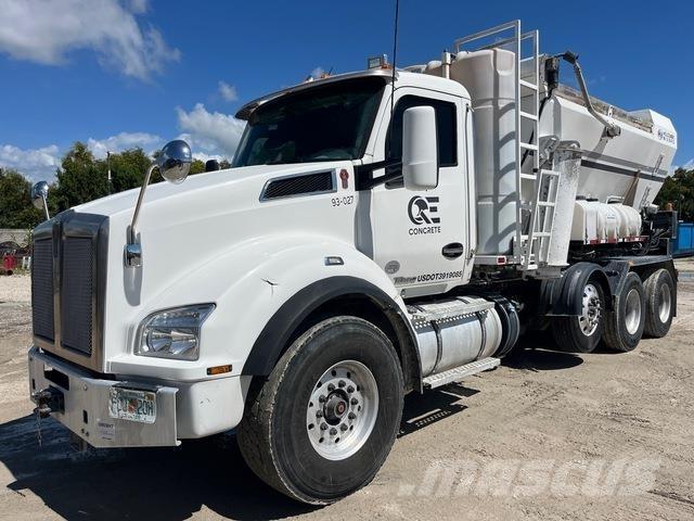 Kenworth T880 콘크리트 믹서트럭