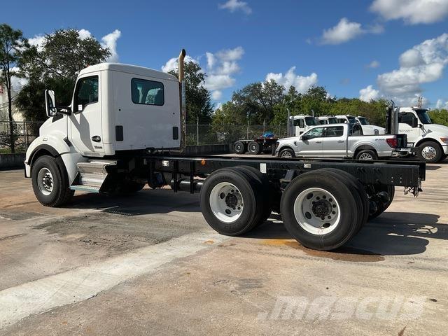 Kenworth T880 캐빈 및 인테리어