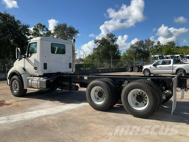 Kenworth T880 캐빈 및 인테리어