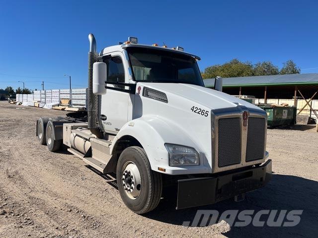 Kenworth T880 트랙터 유닛