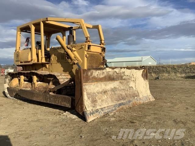 Komatsu D65E-6 크롤러 도저
