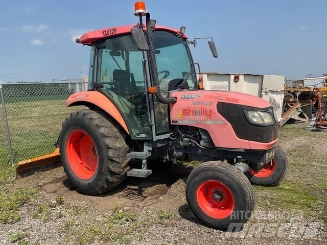 Kubota M6040 소형 트랙터