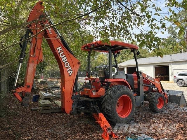 Kubota M62 트랙터
