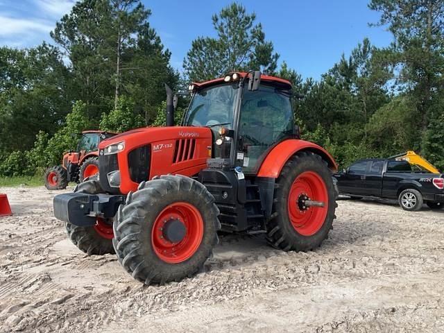 Kubota M7-132D 트랙터