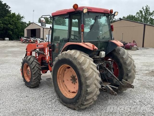 Kubota M9000 트랙터