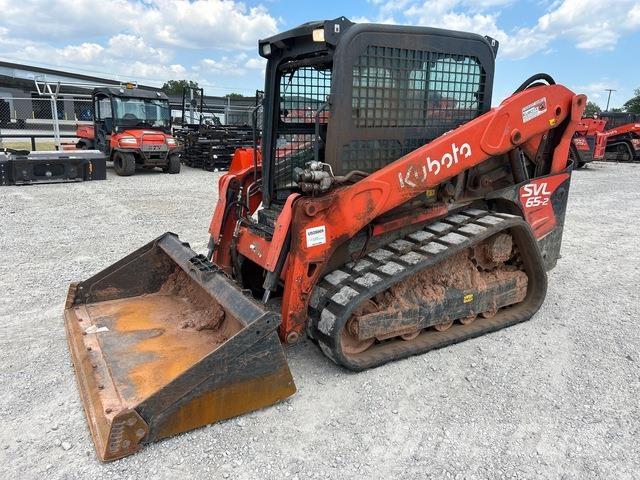 Kubota SVL65-2  스키드로더