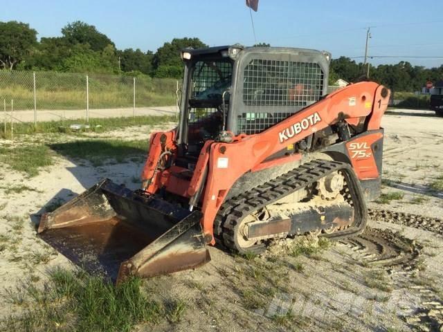Kubota SVL75-2  스키드로더