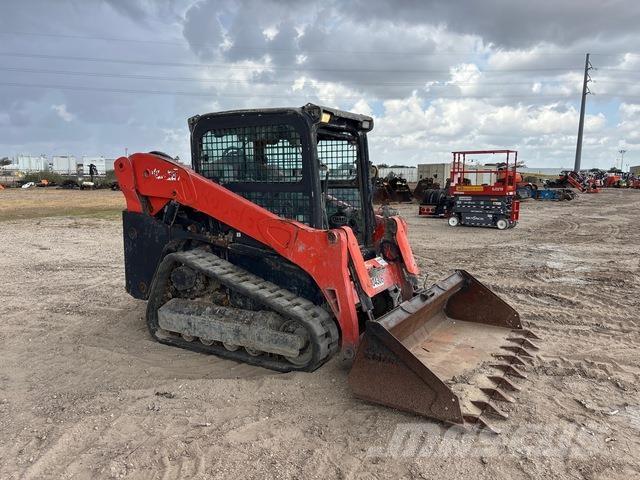 Kubota SVL75-2  스키드로더