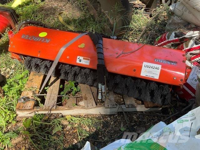 Kubota V5260 브러쉬