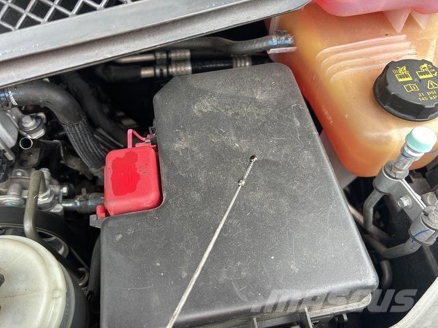 LDV Deliver 9 패널 화물차