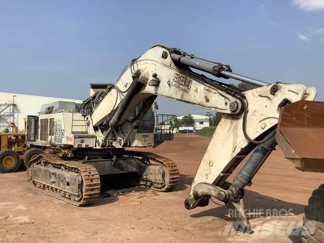 Liebherr 984C 대형 굴삭기 29톤 이상
