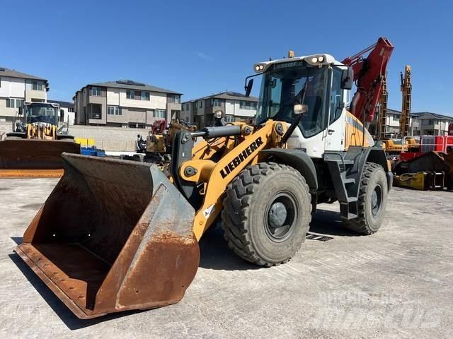 Liebherr L546  휠로우더