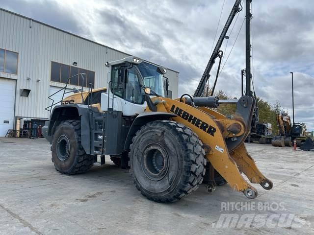 Liebherr L586  휠로우더