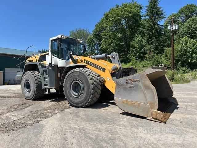 Liebherr L586  휠로우더