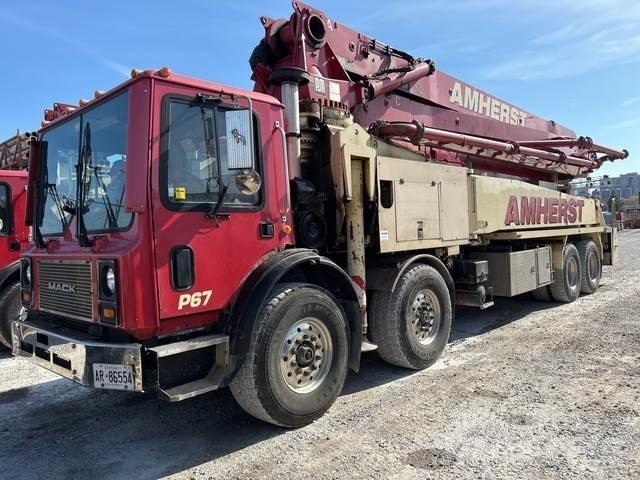 Mack  콘크리트 펌프카