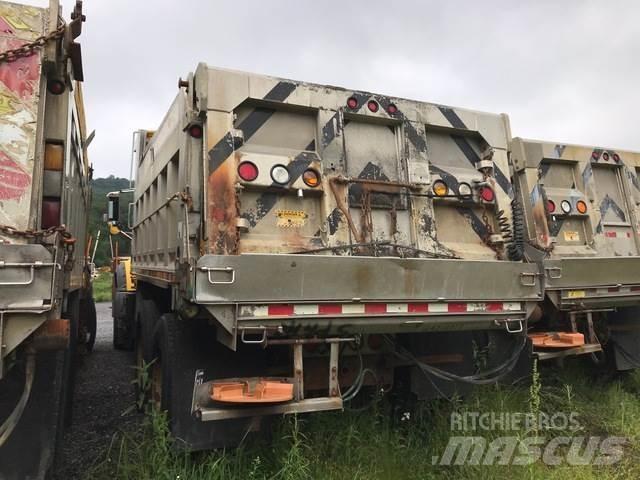 Mack 700 제설 블레이드 및 제설기