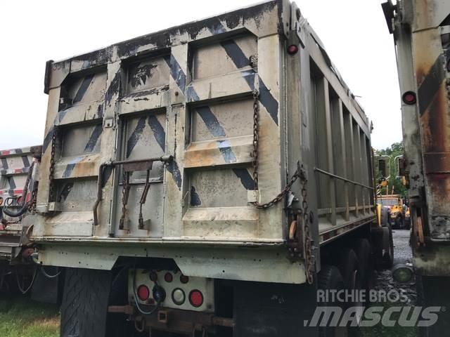 Mack 700 제설 블레이드 및 제설기
