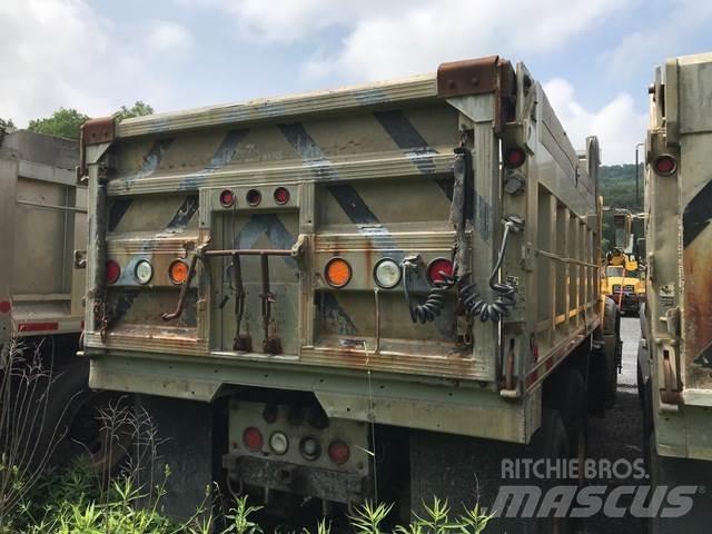 Mack 700 제설 블레이드 및 제설기