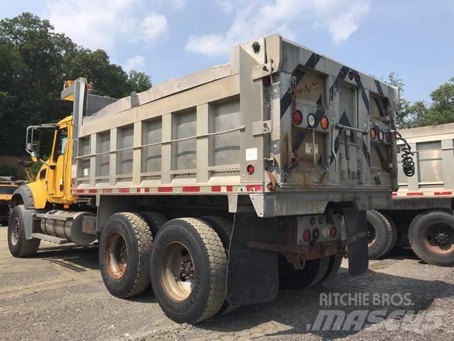 Mack 700 제설 블레이드 및 제설기