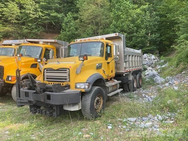 Mack 700 제설 블레이드 및 제설기