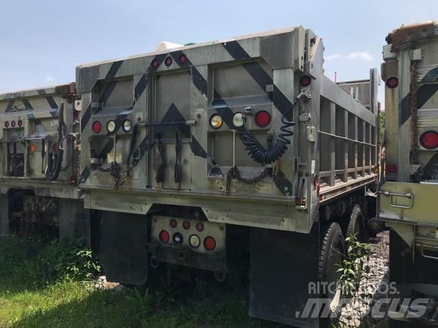 Mack 700 제설 블레이드 및 제설기