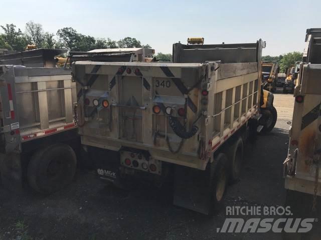 Mack 700 제설 블레이드 및 제설기