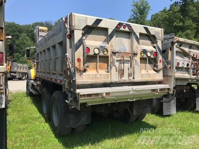 Mack 700 제설 블레이드 및 제설기
