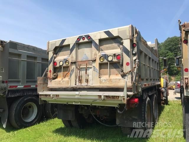 Mack 700 제설 블레이드 및 제설기