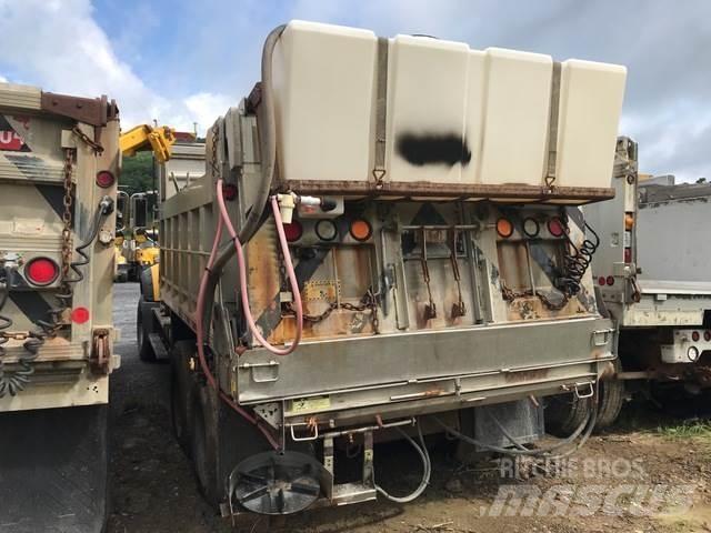Mack 700 제설 블레이드 및 제설기