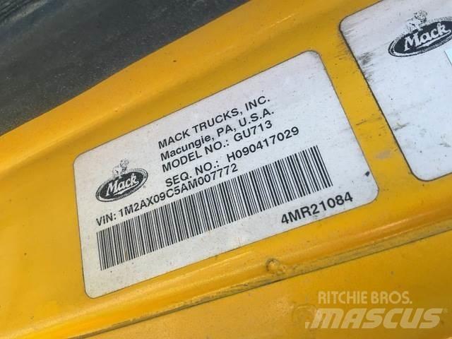 Mack 700 제설 블레이드 및 제설기