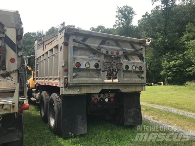 Mack 700 제설 블레이드 및 제설기