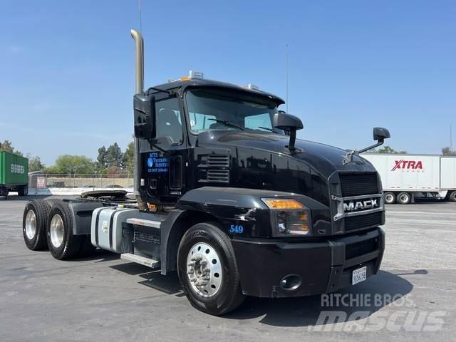 Mack AN64T 트랙터 유닛