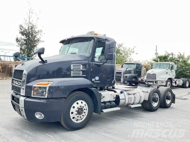 Mack AN64T 트랙터 유닛