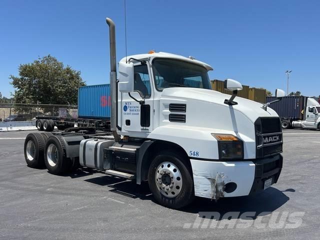 Mack AN64T 트랙터 유닛