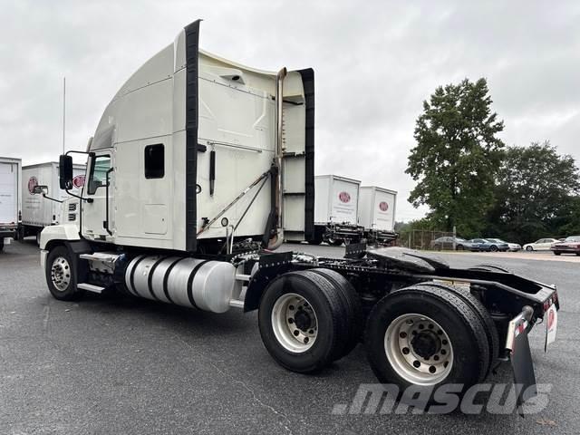 Mack AN64T 트랙터 유닛