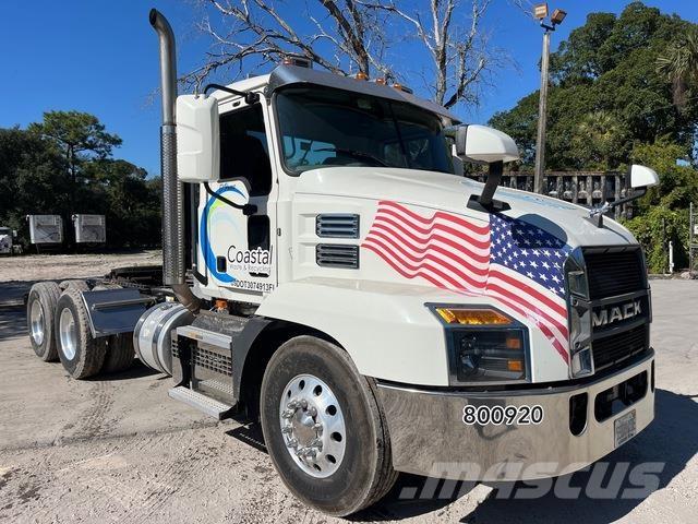 Mack Anthem 트랙터 유닛