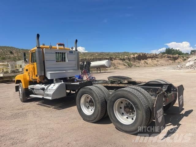Mack CH613 트랙터 유닛