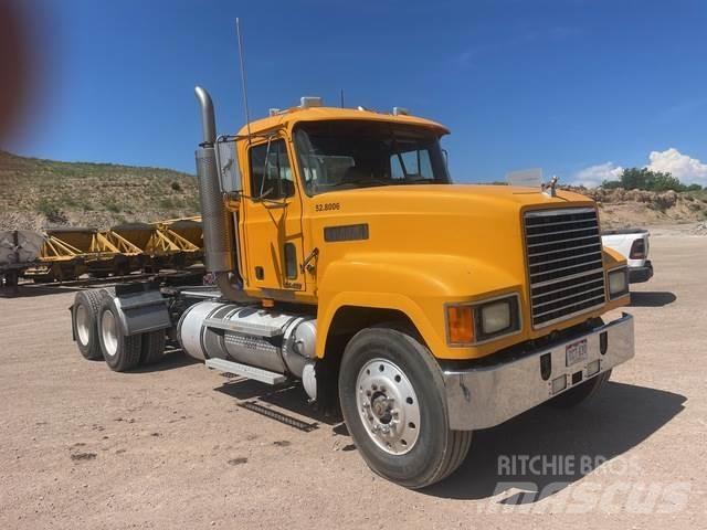 Mack CH613 트랙터 유닛