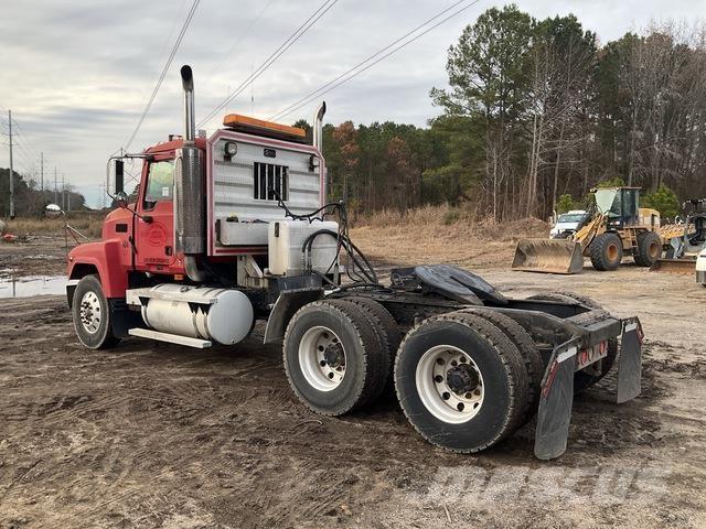 Mack CH613 트랙터 유닛