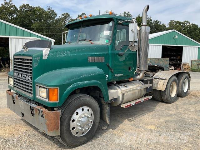 Mack CHN613 트랙터 유닛