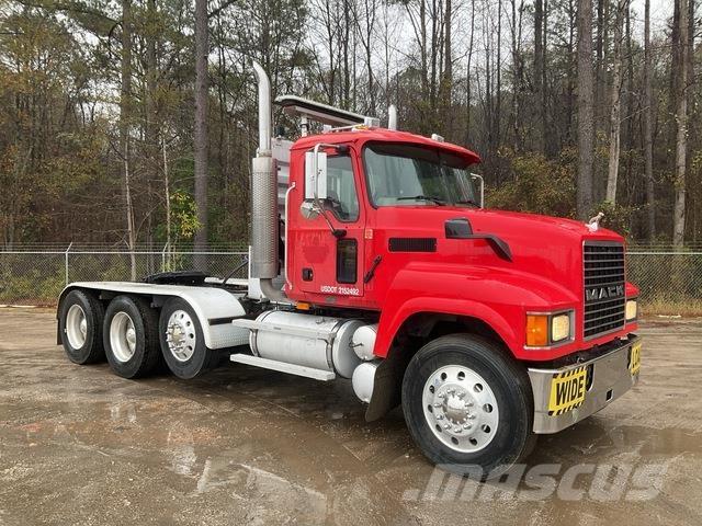 Mack CHN613 트랙터 유닛